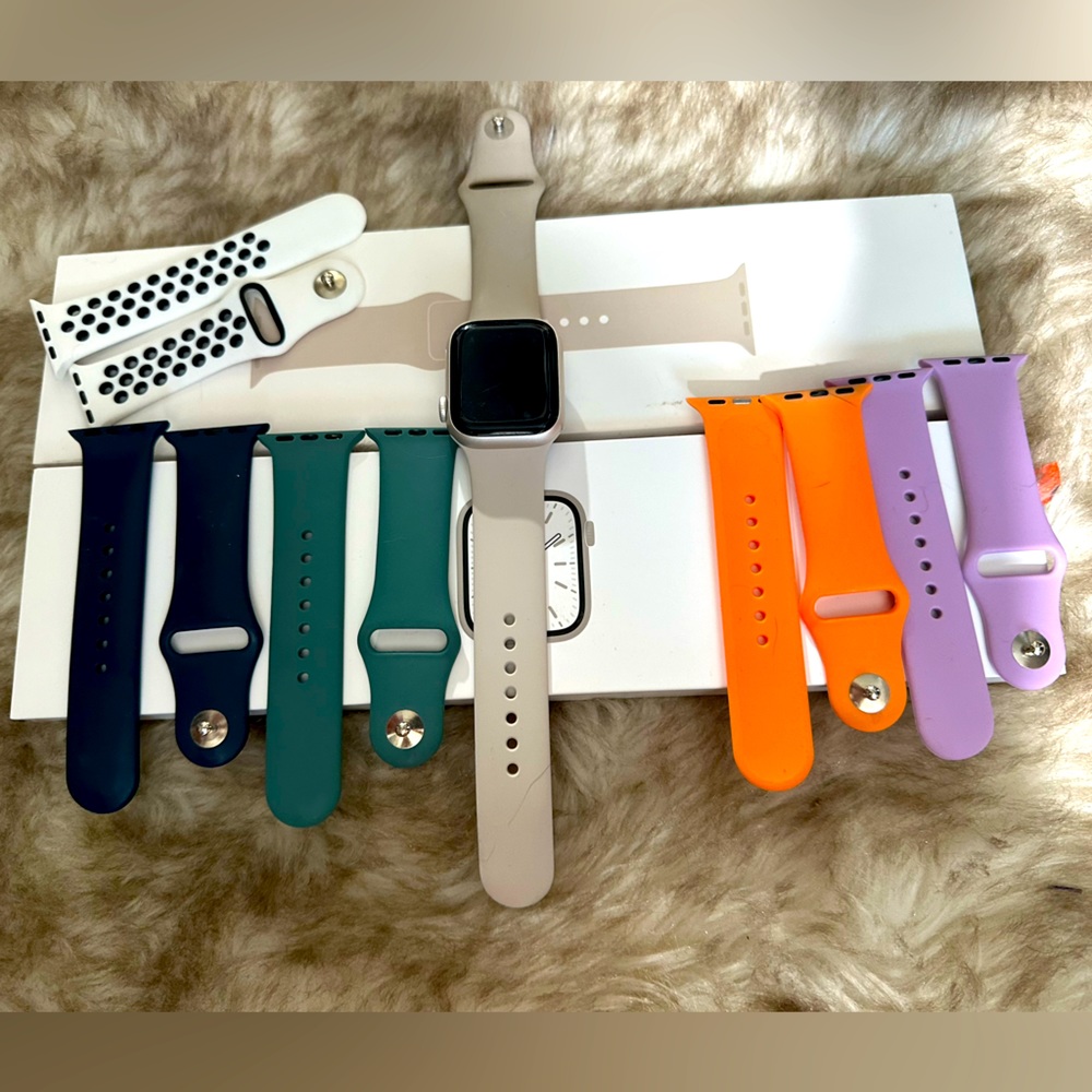 Apple Watch Series 7 41mm Starlight + bonus 6 extra straps diff colors
